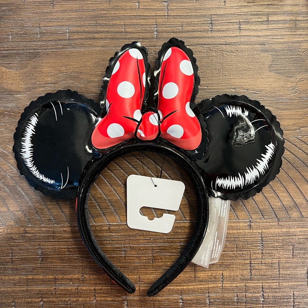 Brand New w Tags Loungefly Minnie Ears